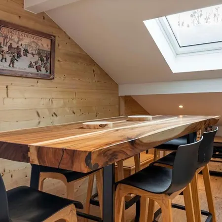 Charming Close To The Slopes 5 People *